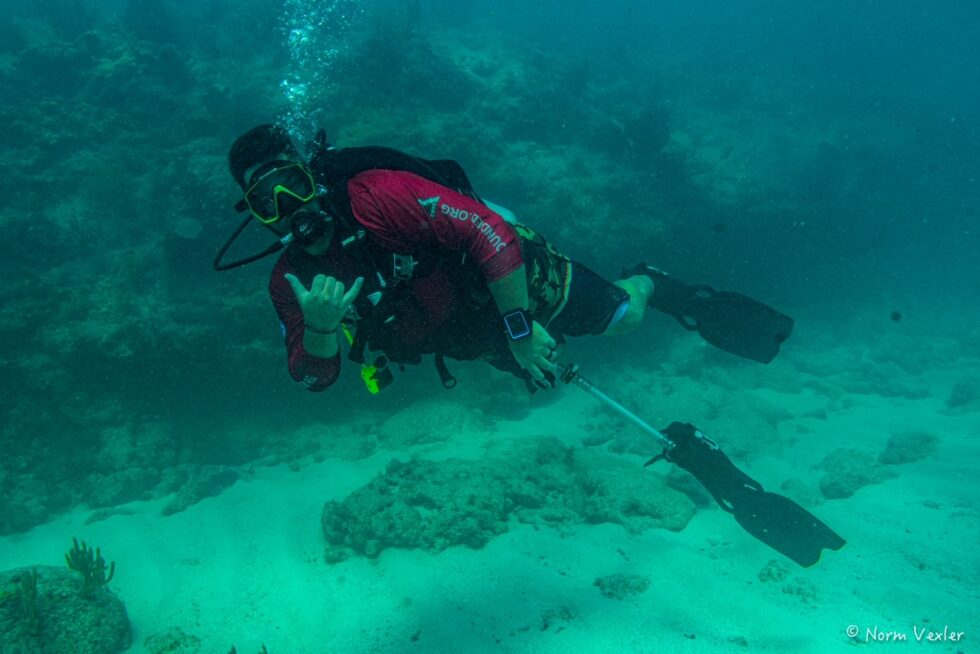 scuba diver with prosthetic leg