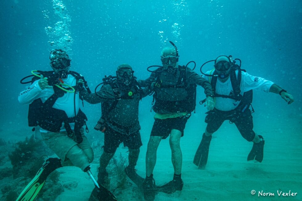 Combat wounded SCUBA divers underwater