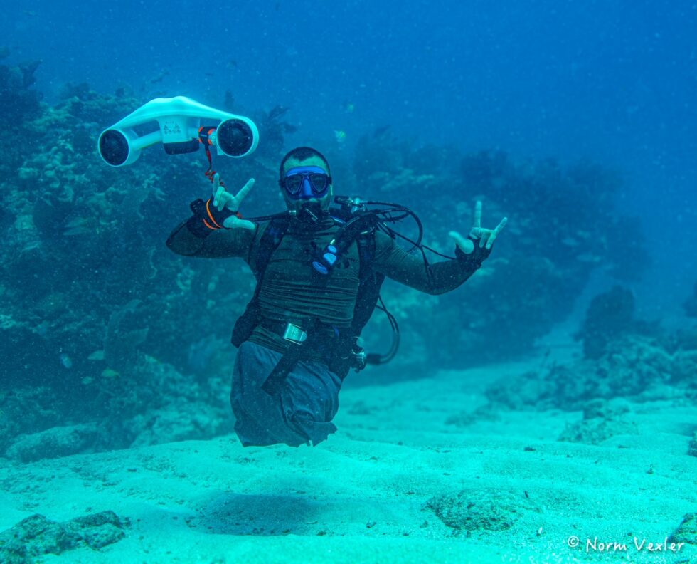 combat wounded SCUBA divers underwater